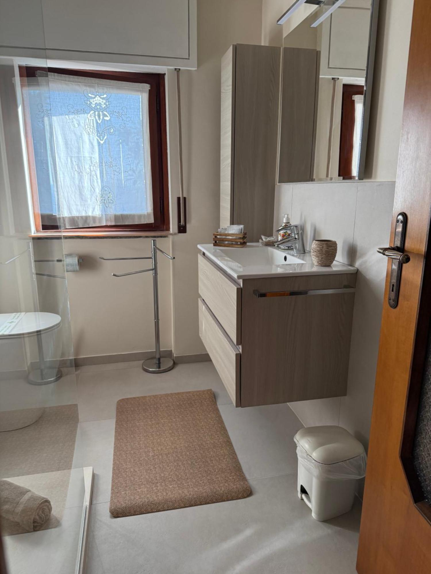 B&B Villa Mirella Casnate Con Bernate Екстер'єр фото